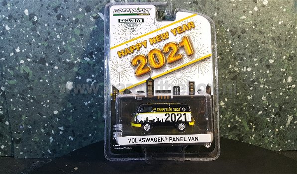 Volkswagen VW T2 NEW YEAR 2021 1:64 Greenlight - 1