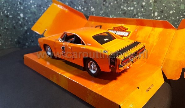 1969 Dodge Charger R/T GENERAL LEE 1:25 Maisto - 2