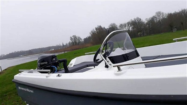 Motorboot Meerwijcker 430 met console - 2