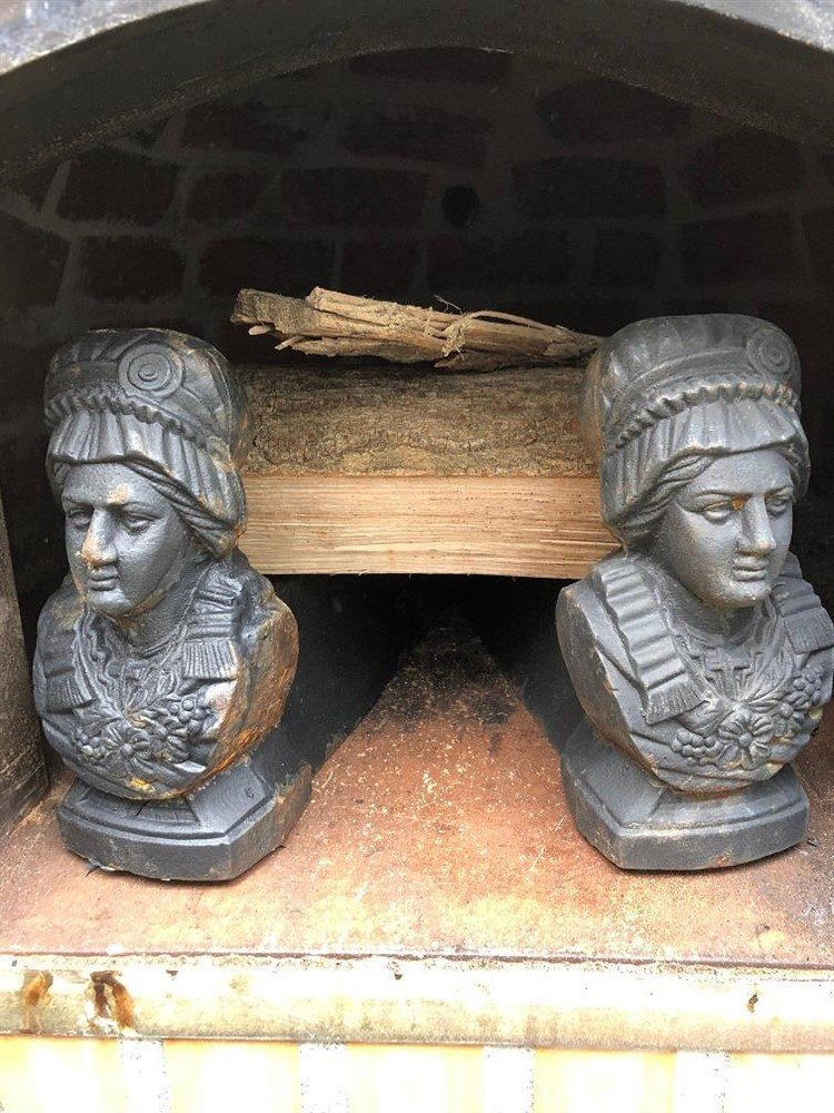 Set gietijzeren haardblokken met lady afbeelding, black-rust - nr. 1