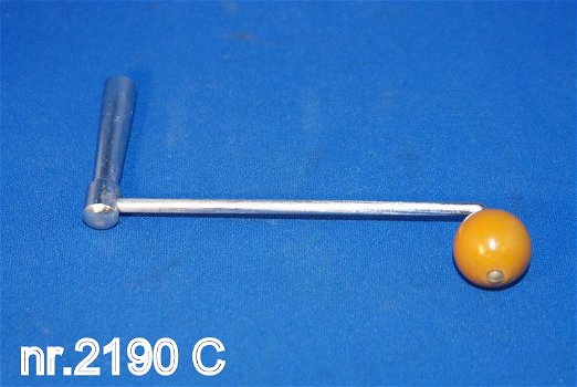 Vernikkelde kruksleutel, kloksleutel, opwindsleutel met slanke knop nr. 16 = 6,25 mm. - 6