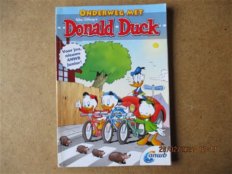 adv0029 onderweg met donald duck - 0