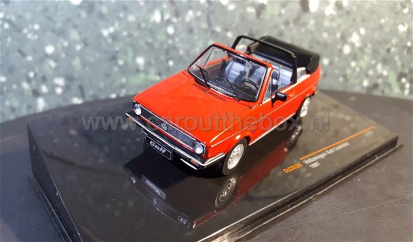 Volkswagen VW Golf 1 cabriolet rood 1:43 Ixo - 1