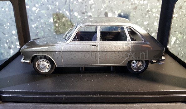 Renault 16 grijs 1:24 Whitebox - 0