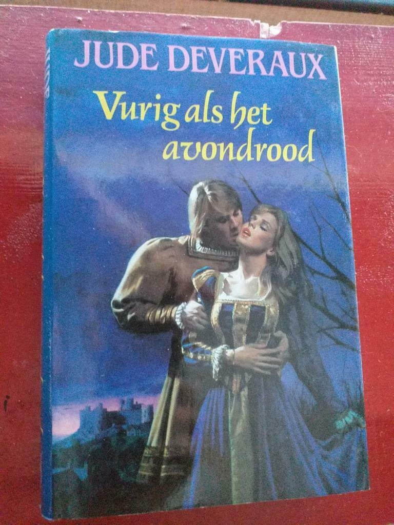 Jude Deveraux.......Vurig als het avondrood - nr. 1