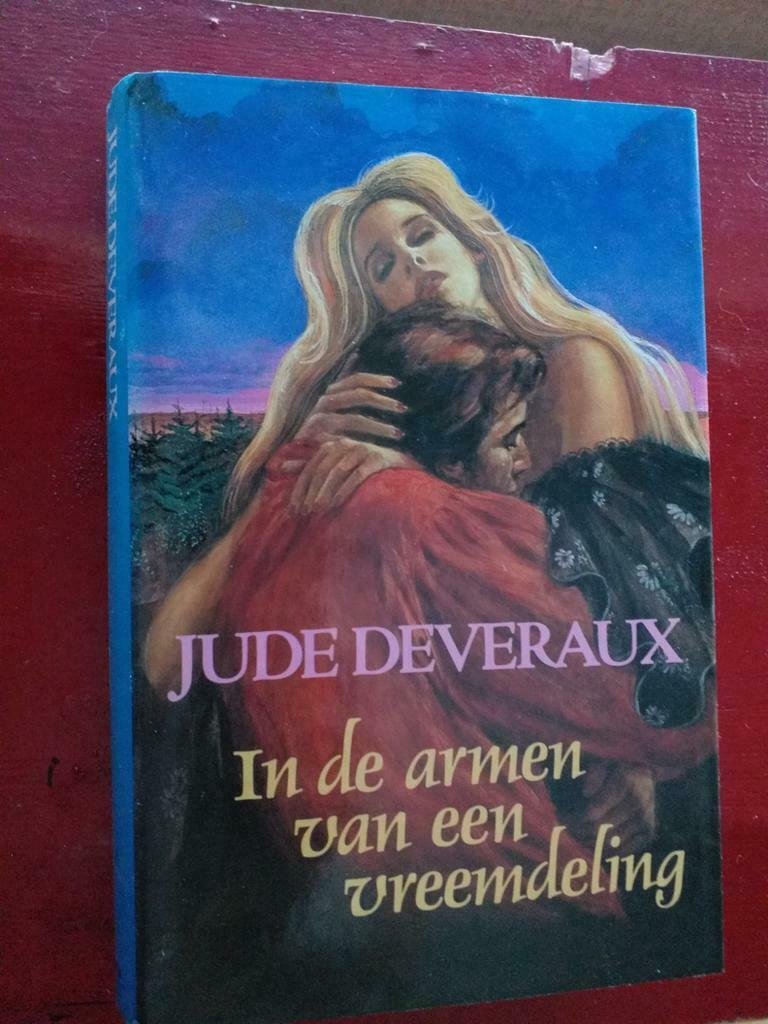 Jude Deveraux.......In de armen van een vreemdeling. - nr. 1