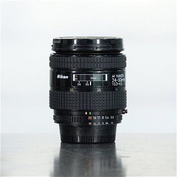 Nikon 24-50mm 3.3-4.5 AF nr. 3263 - 0