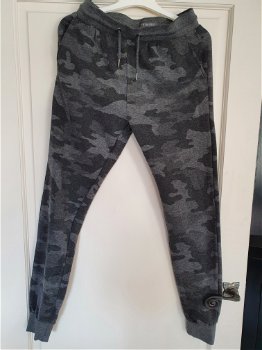 Primark joggingbroek grijs camouflage print maat S - 1