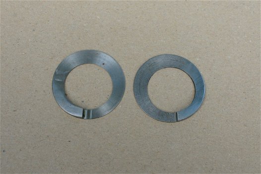 Friese klokketting machinaal gebogen, draaddikte 1,8 mm. - 1