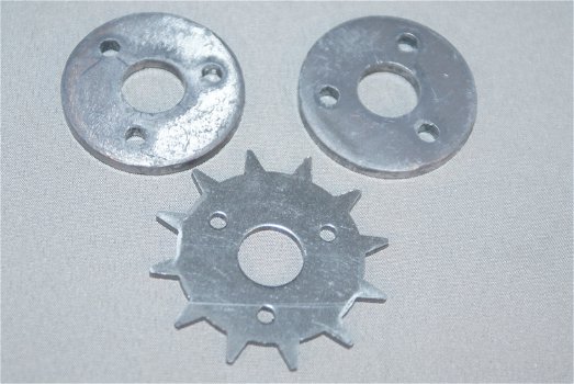 Friese klokketting machinaal gebogen, draaddikte 1,8 mm. 3.80 meter / 5,5 el - 4