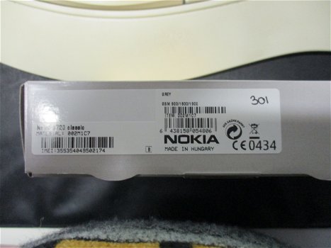 Nokia 3720 classic - 3
