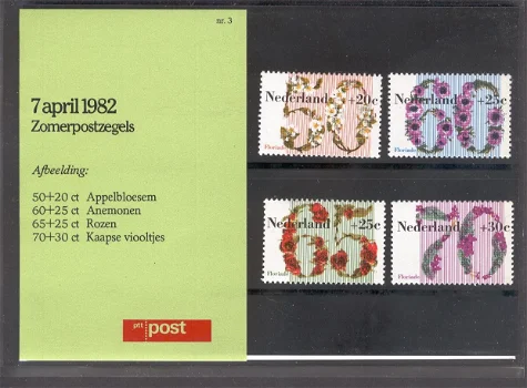 3218 - Nederland postzegelmapje nvphnr. M3 postfris - 0