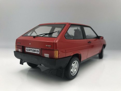 1:18 KK-Scale DC180213 Lada Samara 1984 rood 1v250 stuks - 2