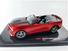 1:43 Ixo Chevrolet Camaro Convertible 2014 met.-darkred MOC203