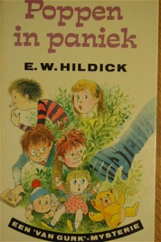 E.W. Hildick: Poppen in Paniek - 0
