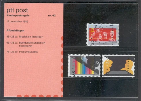 3254 - Nederland postzegelmapje nvphnr. M42 postfris - 0