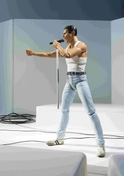 Bandai Queen S.H. Figuarts Freddie Mercury Live Aid Version - 2