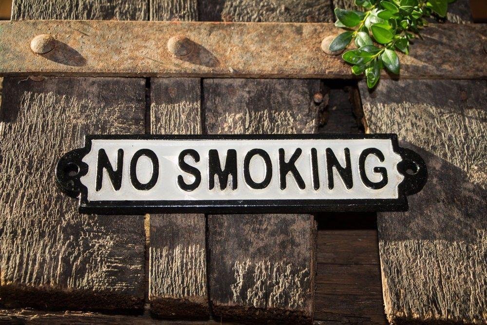 Bordje emaille -no smoking-voor op de deur-roken - nr. 1