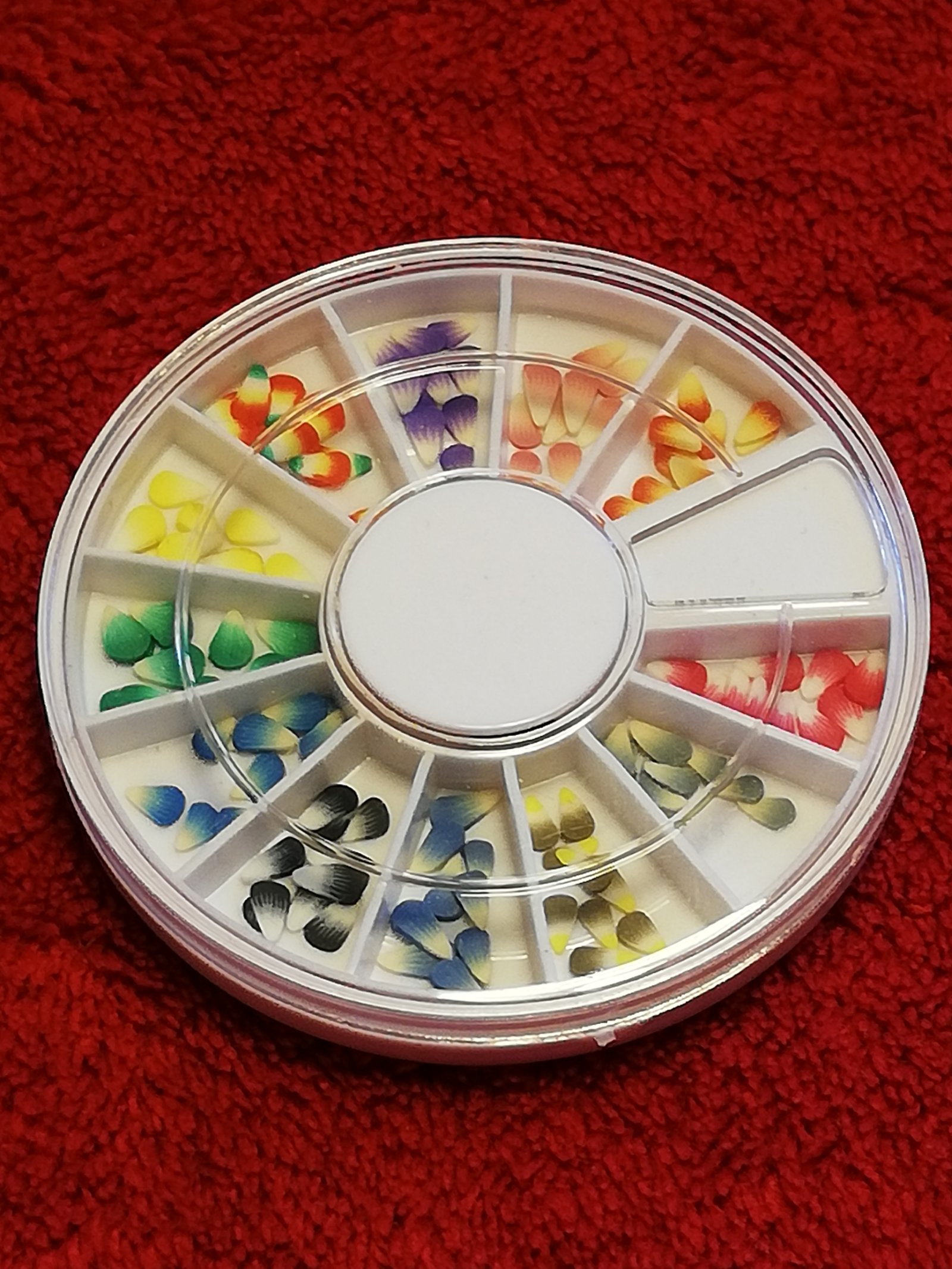 Nail Art Bloemblaadjes van Fimo - nr. 1