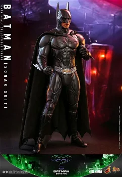 Hot Toys Batman Forever Batman Sonar Suit MMS593 - 1