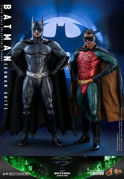 Hot Toys Batman Forever Batman Sonar Suit MMS593 - 5