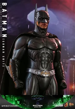 Hot Toys Batman Forever Batman Sonar Suit MMS593 - 6