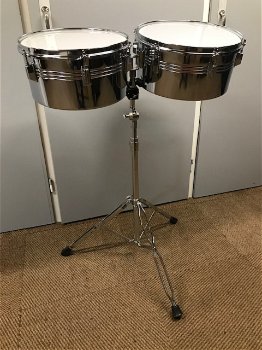 Z.G.A.N. TIMBALES SET MET STATIEF - 0