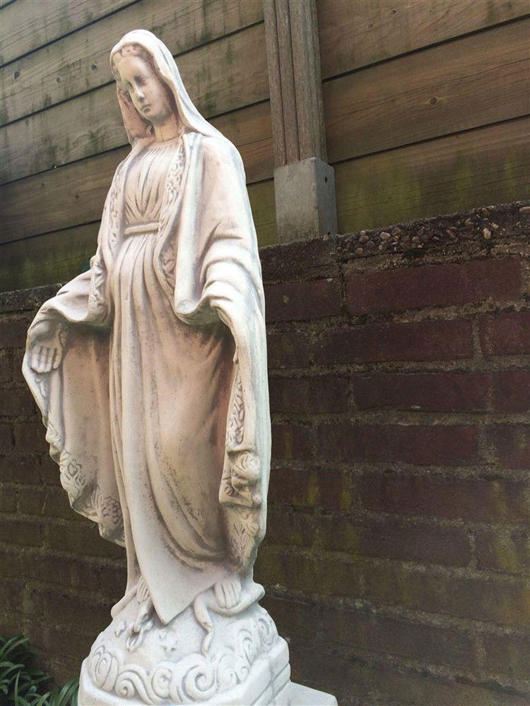 Maria beeld op sokkel, tuinbeeld massief gegoten steen - Afbeelding 6