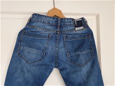 Vingino donker blauwe spijkerbroek jeans maat 146