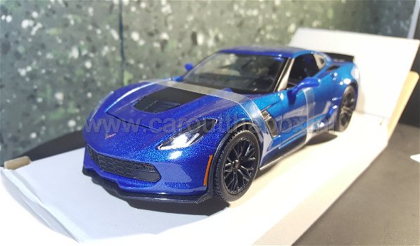 Chevrolet Corvette z06 2015 blauw 1:24 Maisto - 1