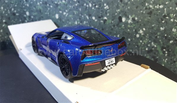 Chevrolet Corvette z06 2015 blauw 1:24 Maisto - 2