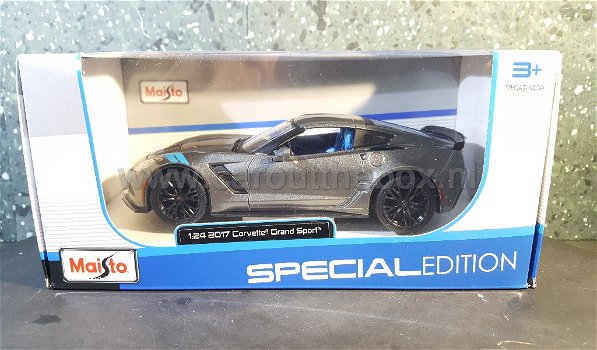 Chevrolet Corvette Grand Sport 2017 grijs 1:24 Maisto - 3