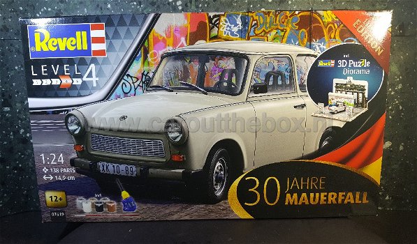 Trabant 601 Fall of the Berlin wall 1:24 Revell - 0