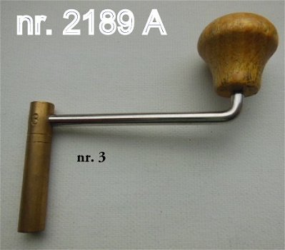 2190A - 00 = 2 mm. Messing kruksleutel. - 7