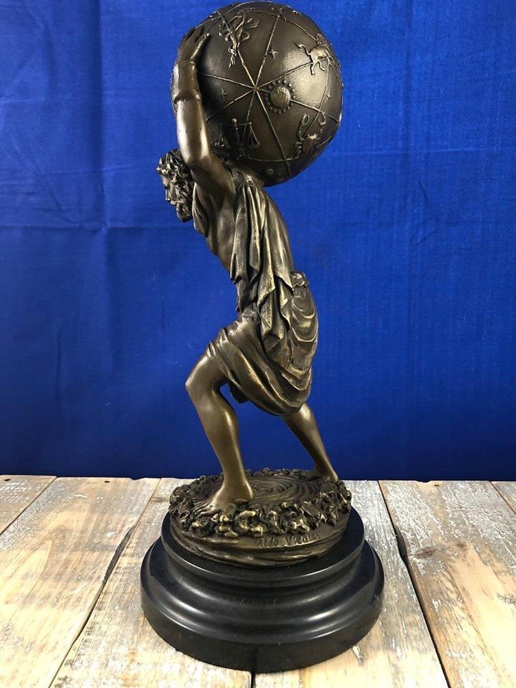 Atlas bronzen beeld met het universum-geschenk - Afbeelding 6