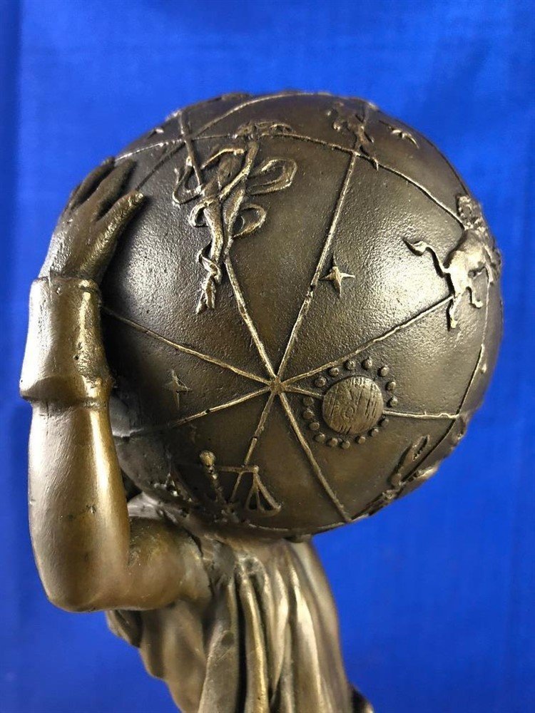 Atlas bronzen beeld met het universum-geschenk - Afbeelding 7