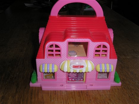 Hello kitty - hello kitty, mee neem speelhuis - met veel extra kittys - 1