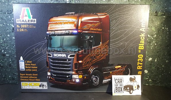 Scania R730 BLACK AMBER 1:24 Italeri - 3