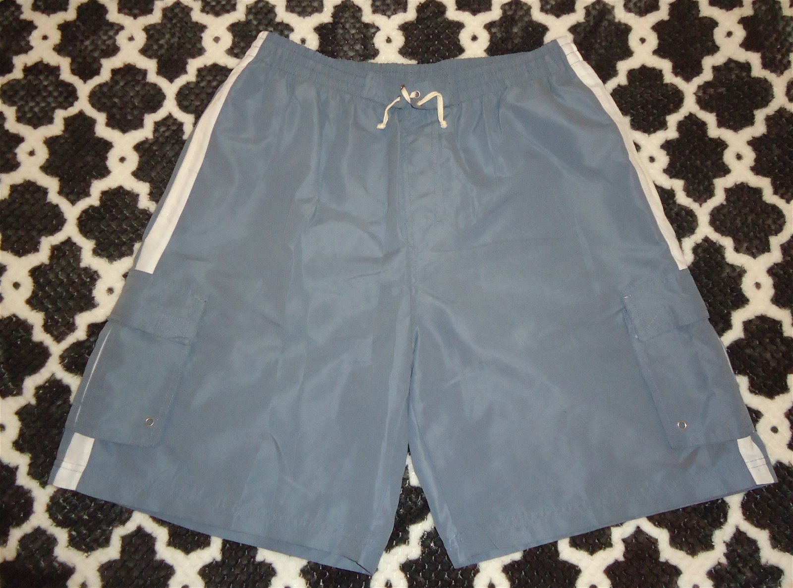 Te koop drie korte broeken met binnenbroek (maat: XXL). - Afbeelding 3