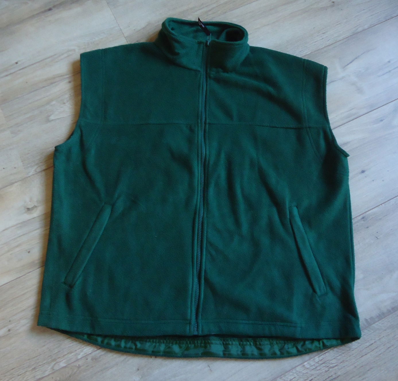 Te koop groen fleece vest zonder mouwen van J & N (maat: XL) - Afbeelding 4