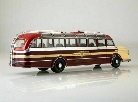 1:43 Ixo Krupp Titan 080 1951 bus Reisebüro Schwertheim - 1