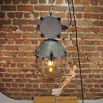 Bully lamp 2021-045 - 0