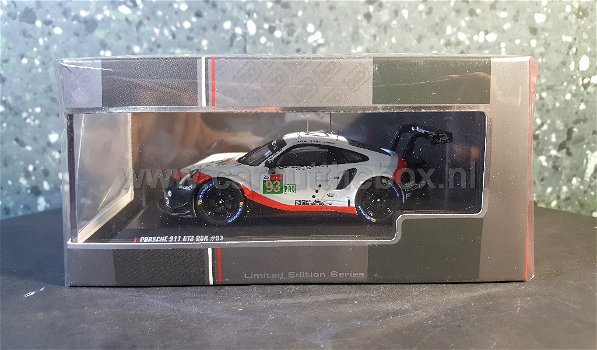 Porsche 911 GT3 RSR #93 1:43 Ixo - 3