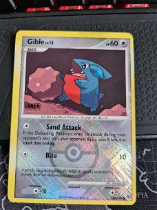 Gible  106/147  (Staff) League Promo OUT OF BORDER  zeer zeldzaam