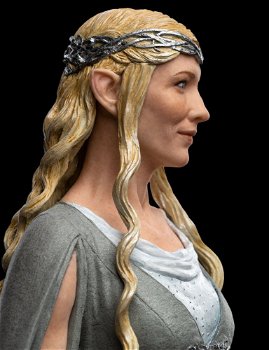 HOT DEAL Weta The Hobbit Galadriel of the White Council statue - 3