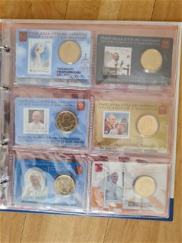 Vaticaan Coincard 2011 Nr.1 0,50 €uro cent + Postzegel p/st € 10,95 - 7
