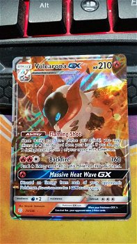 Volcarona GX 35/236 Ultra Rare Sun & Moon: Cosmic Eclipse - 0