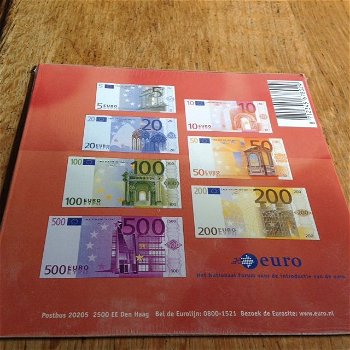 Nederland; eerste kennismaking setje met de nieuwe euro's - 0
