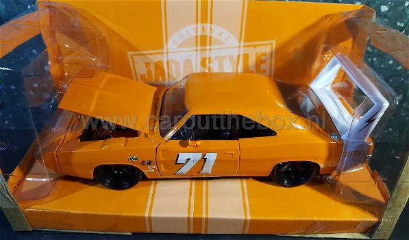 Dodge Charger Daytona oranje 1:24 Jada - 1