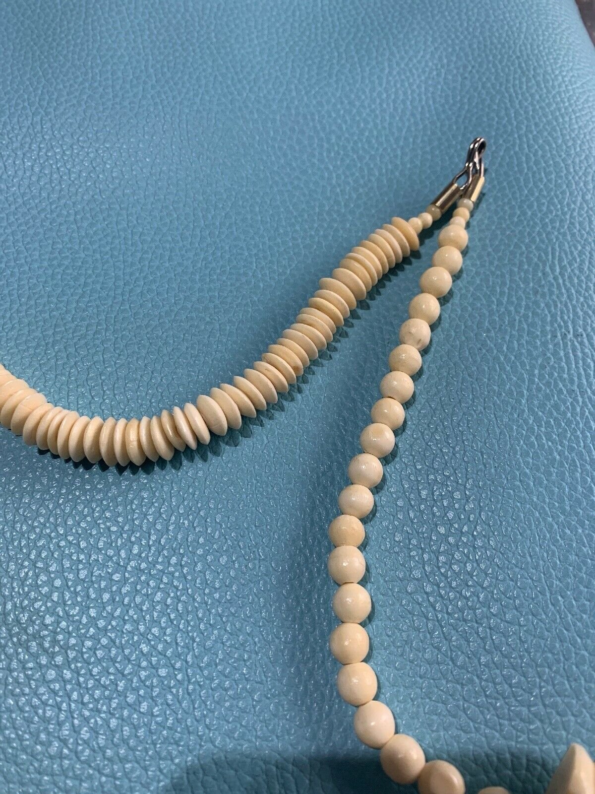 Bijzonder collier, helemaal uit been - Afbeelding 4
